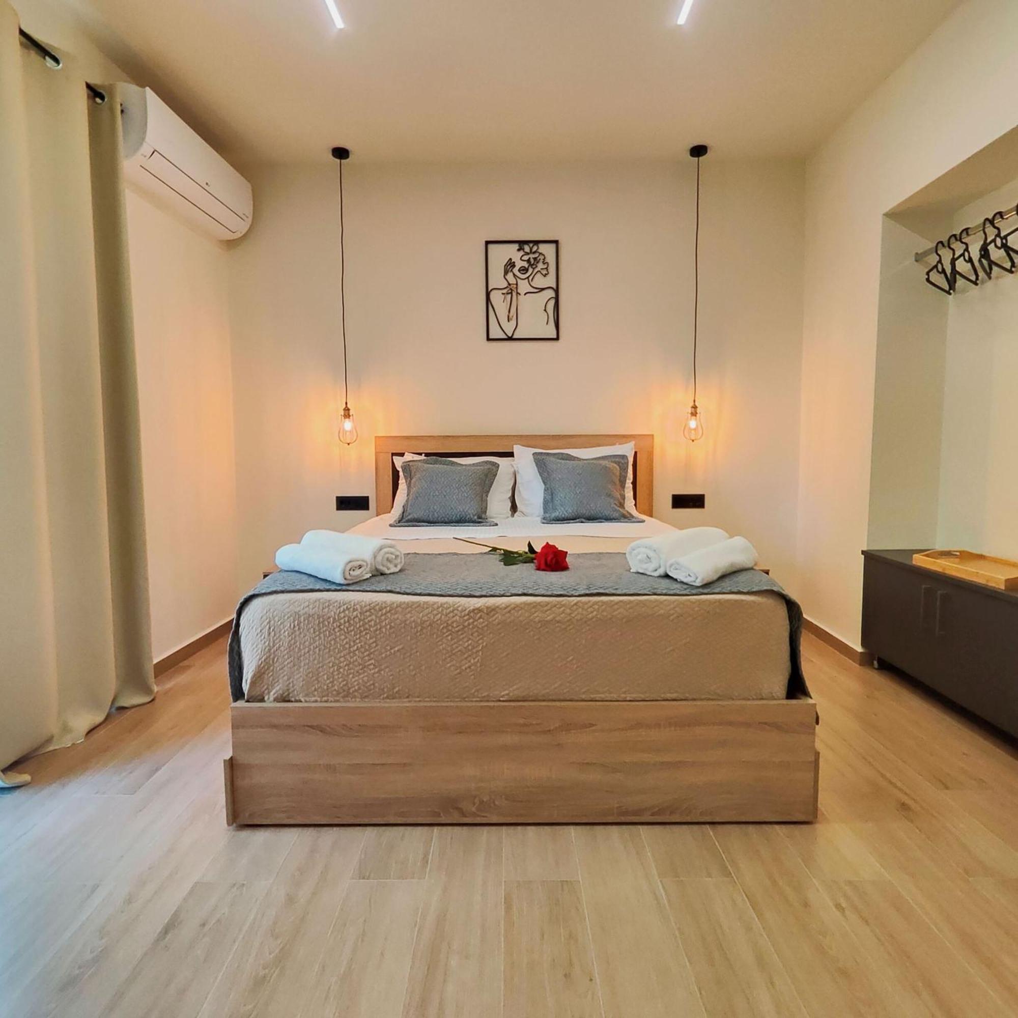 Calliope's Rhodes Comfort Rhodes City