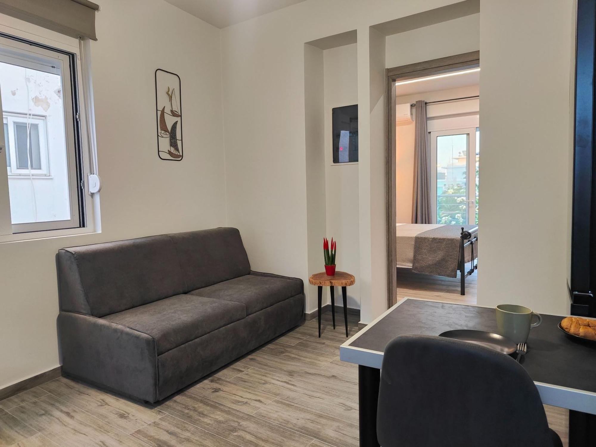 Calliope's Rhodes Comfort Rhodes City